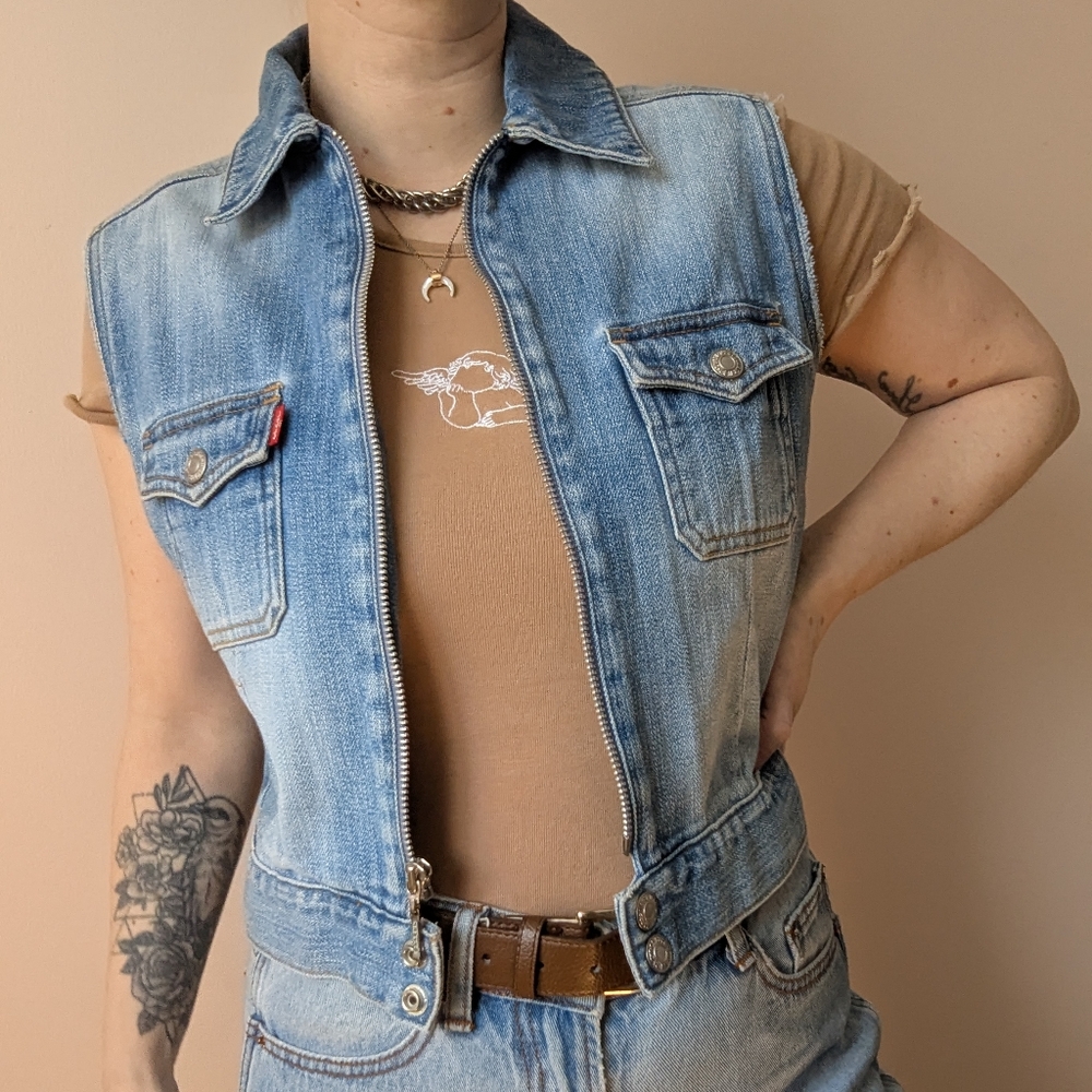 Sleeveless Levi's Denim Vest